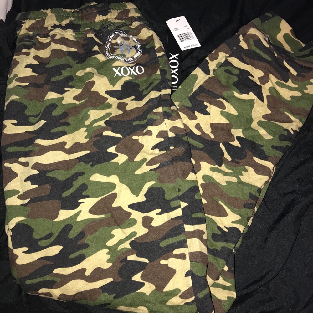 Brand New Camouflage Sweatpants Size XL